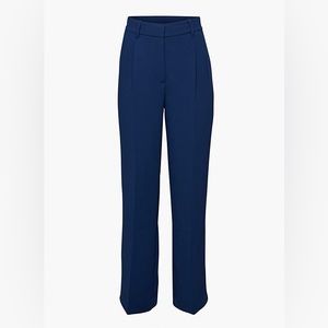 Aritzia Wilfred Effortless Pant in Classic Navy, size 4